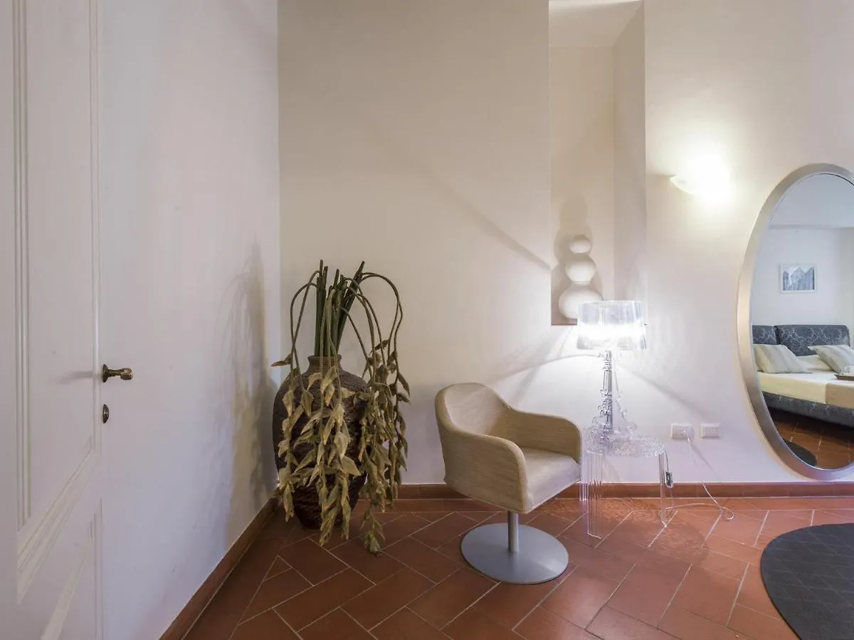 Palazzo Terme By Halldis Florencie 0*,