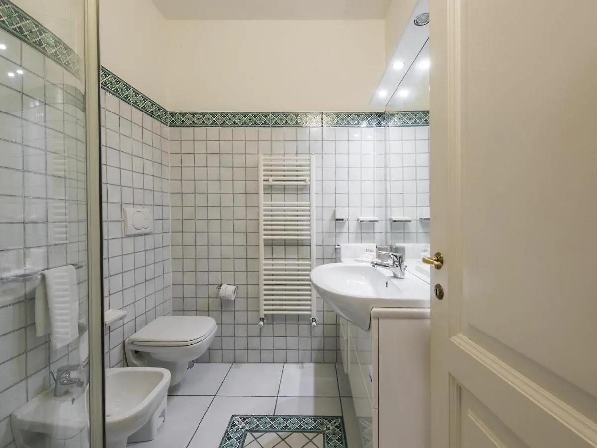 Palazzo Terme By Halldis Florence Apartment