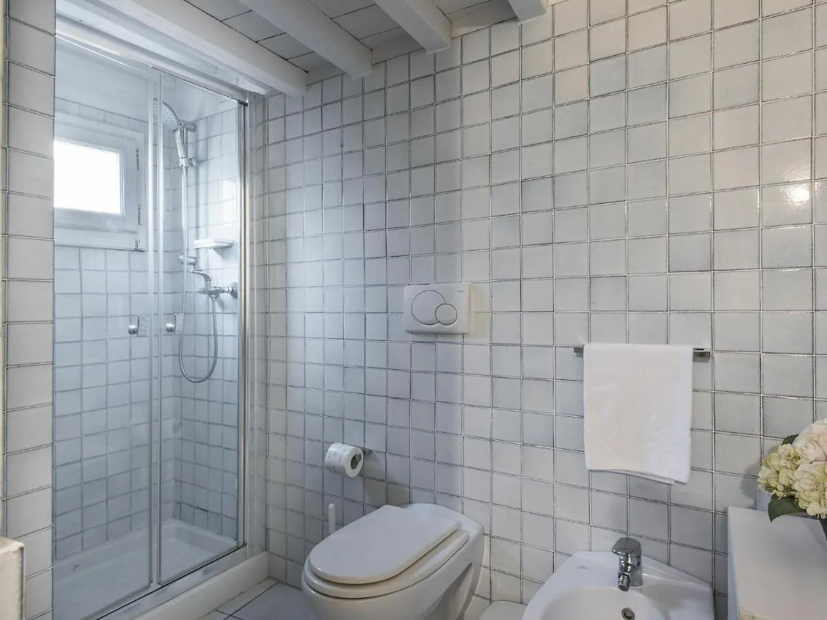 Palazzo Terme By Halldis Флоренция Италия
